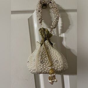 Elegant Pearl Beaded Handbag